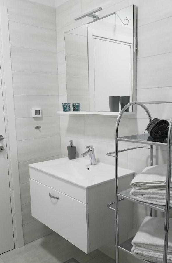 Apartment Janja Medolino Esterno foto