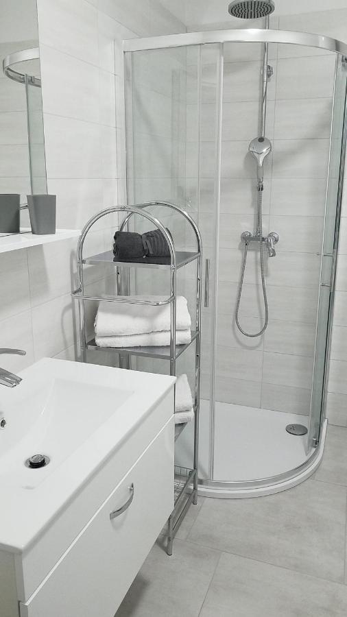 Apartment Janja Medolino Esterno foto