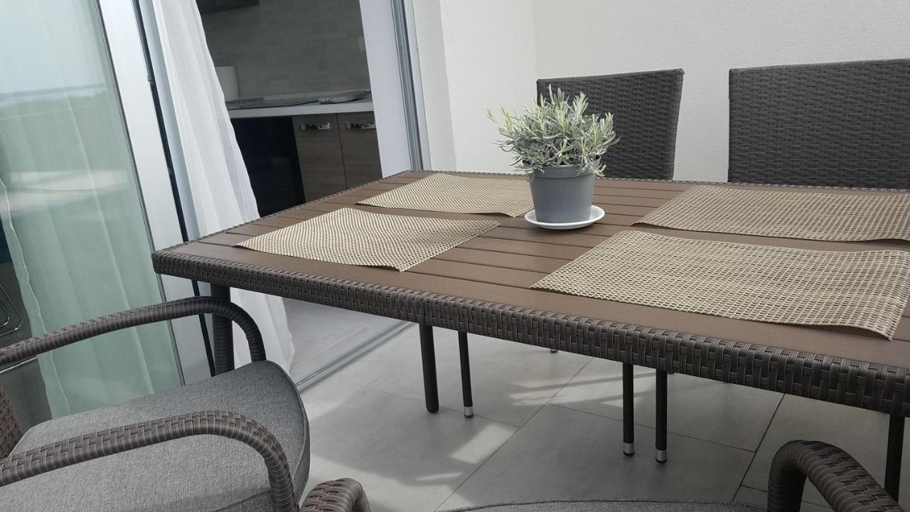 Apartment Janja Medolino Esterno foto